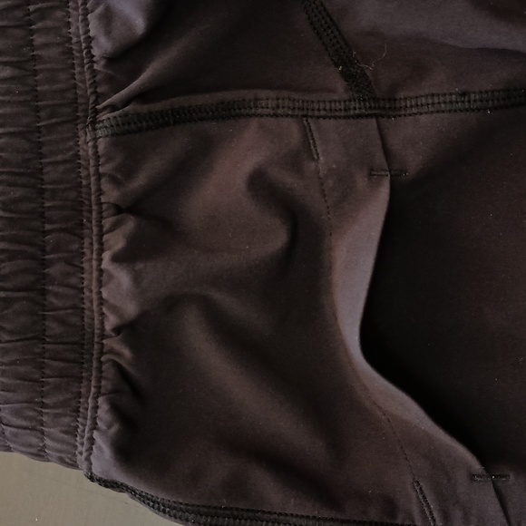 Lululemon Black T.H.E. Short Linerless 11" - Picture 7 of 8